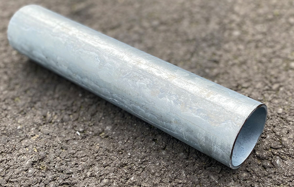 The 90mm diameter post