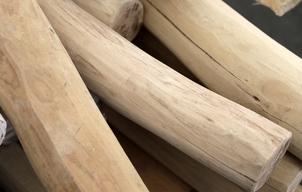The posts with average diameter 100 to 120mm