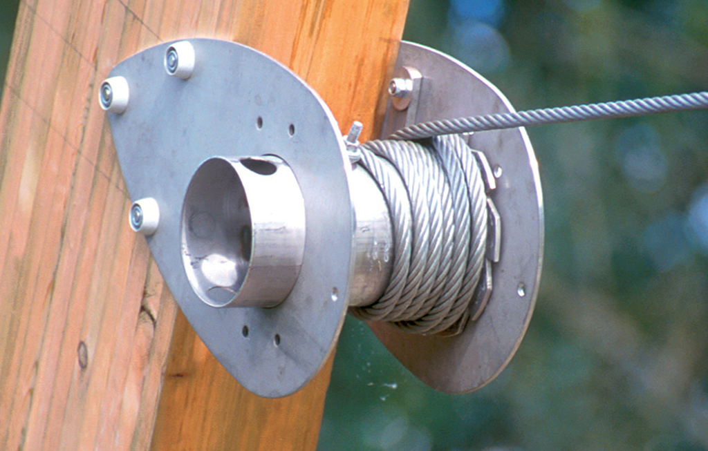 The correct tension of the 10mm diameter galvanized steel cable
