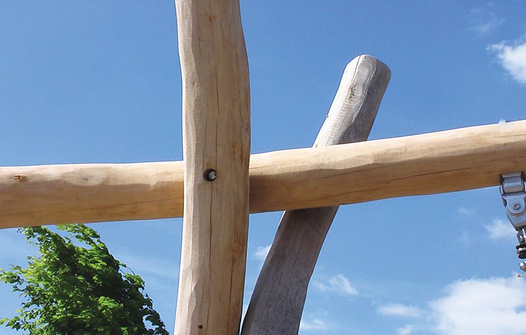 The posts and the horizontal beam