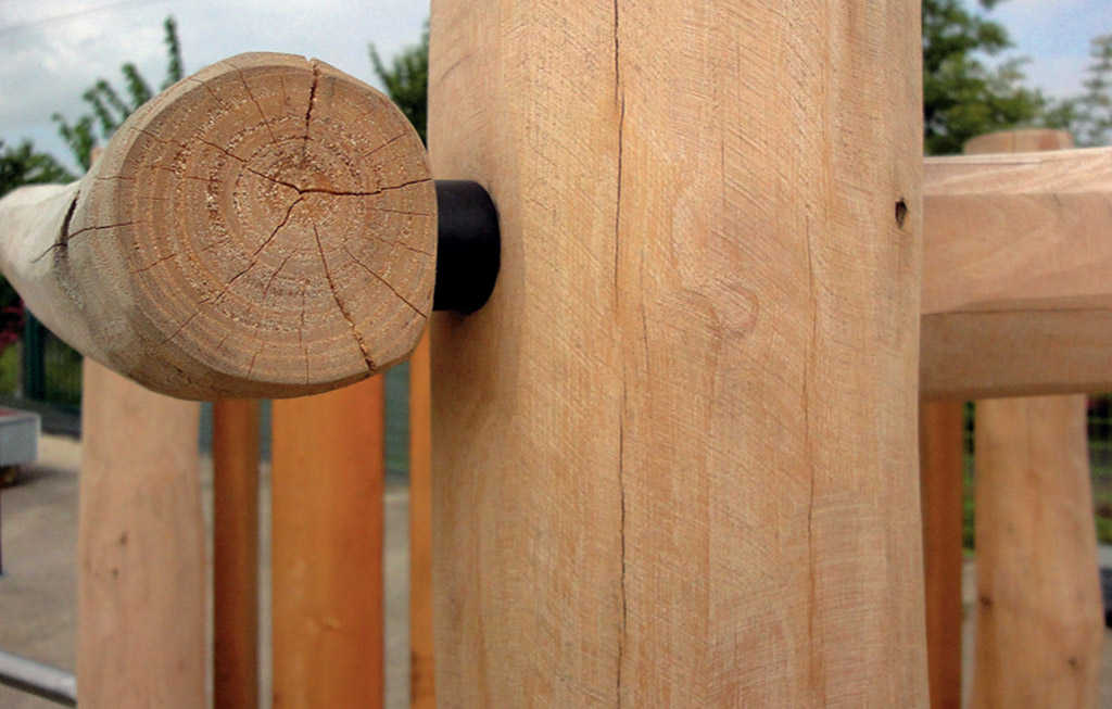 The posts with average diameter 120 to 140mm