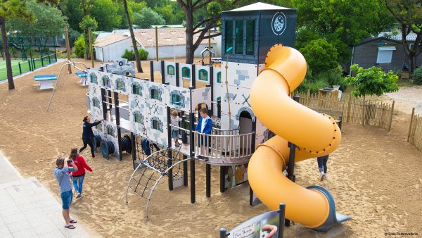 Discover the custom playground at Sunêlia Camping, Blois-Plage-en-Ré