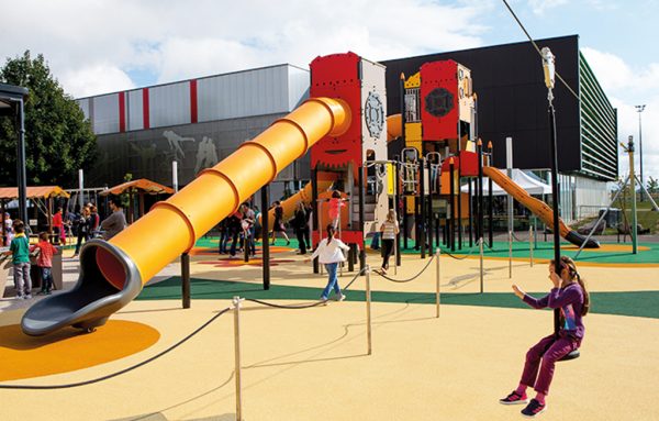A bespoke sports-themed playground – Geispolsheim (France)