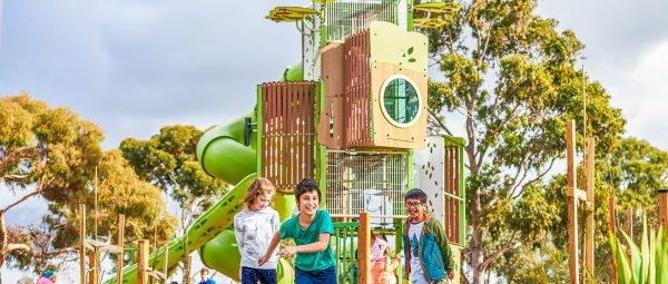 Discover all our giant Kanopé structures