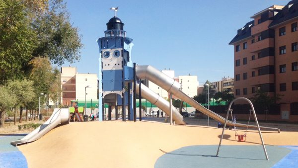 Discover all our giant Aquatica structures