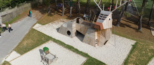 Two sustainable natural wood playgrounds to enhance the camping experience