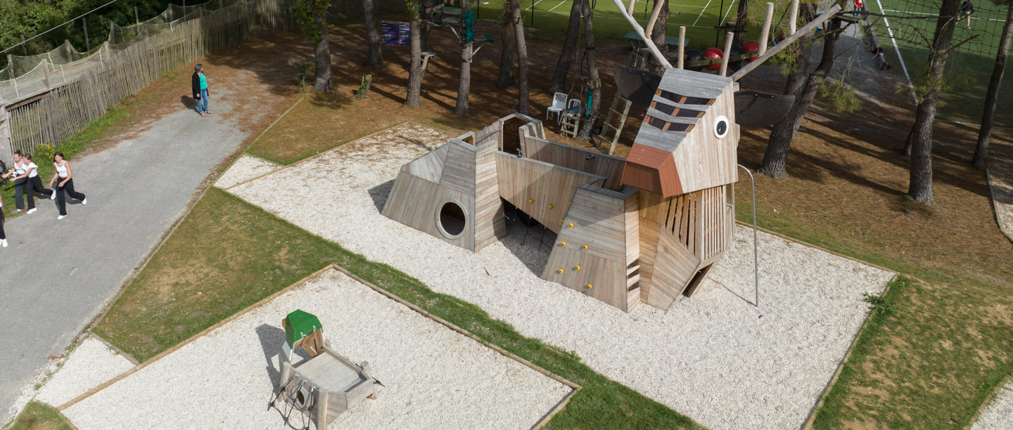 Two sustainable natural wood playgrounds to enhance the camping experience